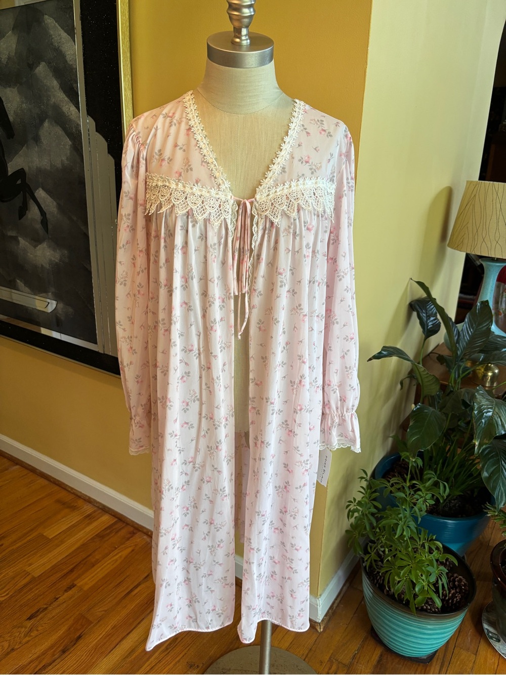 miss elaine silk essence pink robe